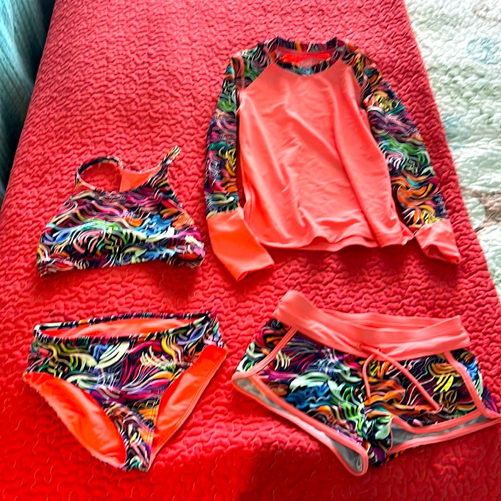 Athleta 4 piece swim set